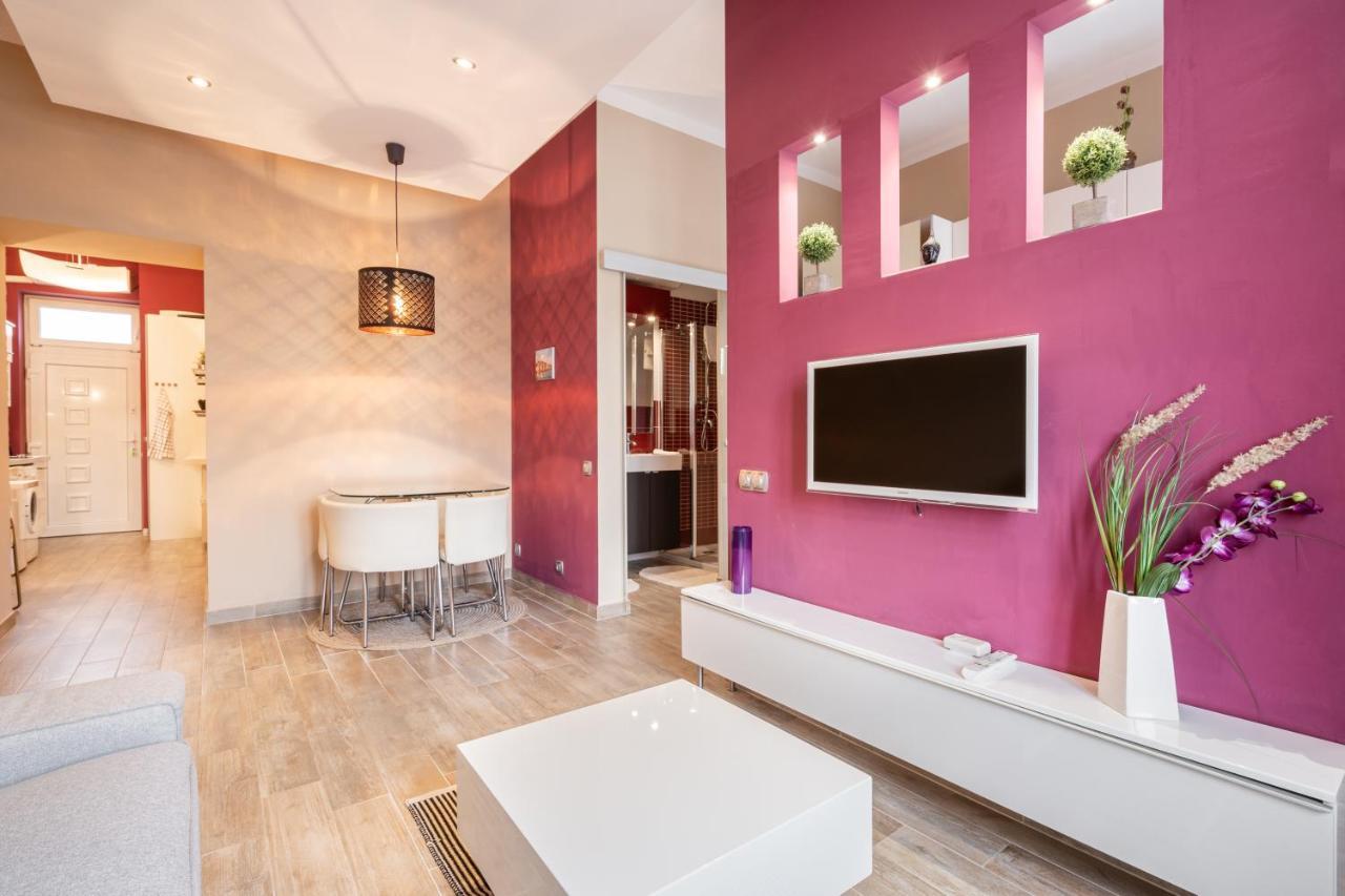 Pink Secrets Apartment Budapest Exterior photo