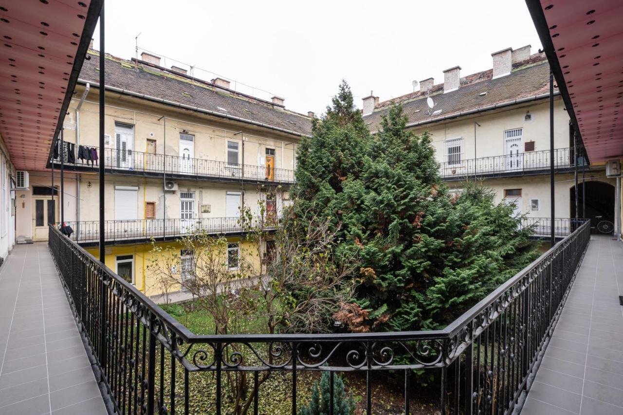 Pink Secrets Apartment Budapest Exterior photo